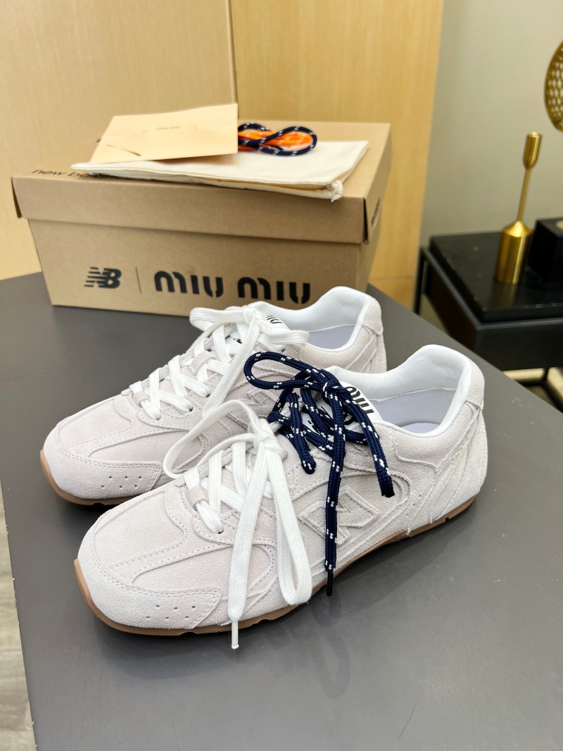 Miu Miu Casual Shoes